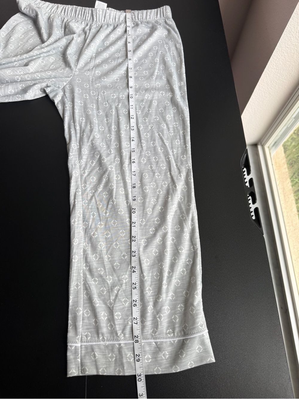 Tahari Women’s Pajama Pants Size S Small Gray Geometric Print Soft Sleepwear - Picture 9 of 10